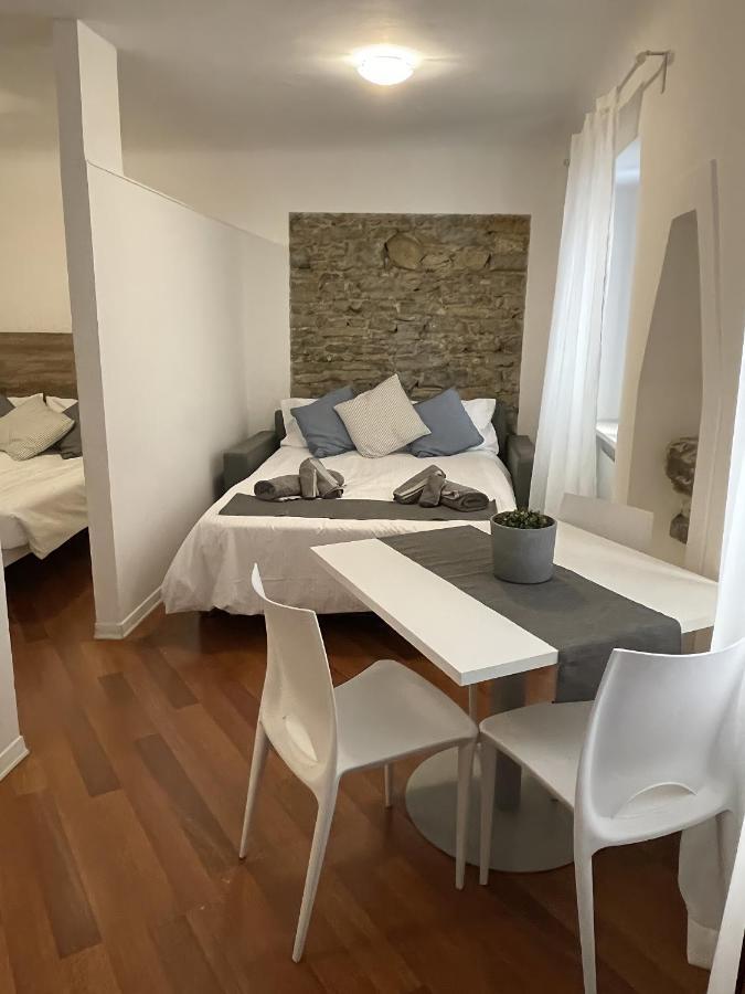 Cereria Delta Apartment Trieste Bagian luar foto